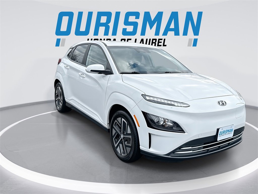 Used 2023 Hyundai Kona SEL w/ Cargo Package image 2