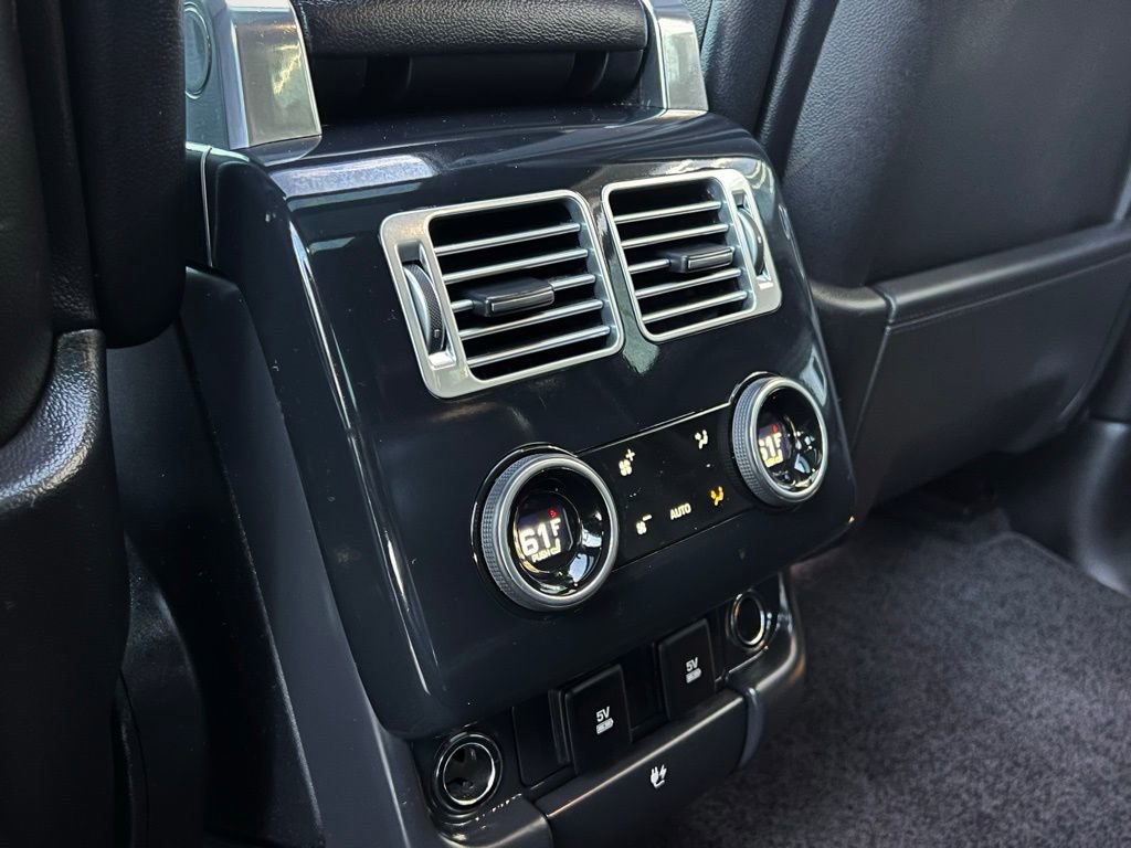 Used 2019 Land Rover Range Rover image 21