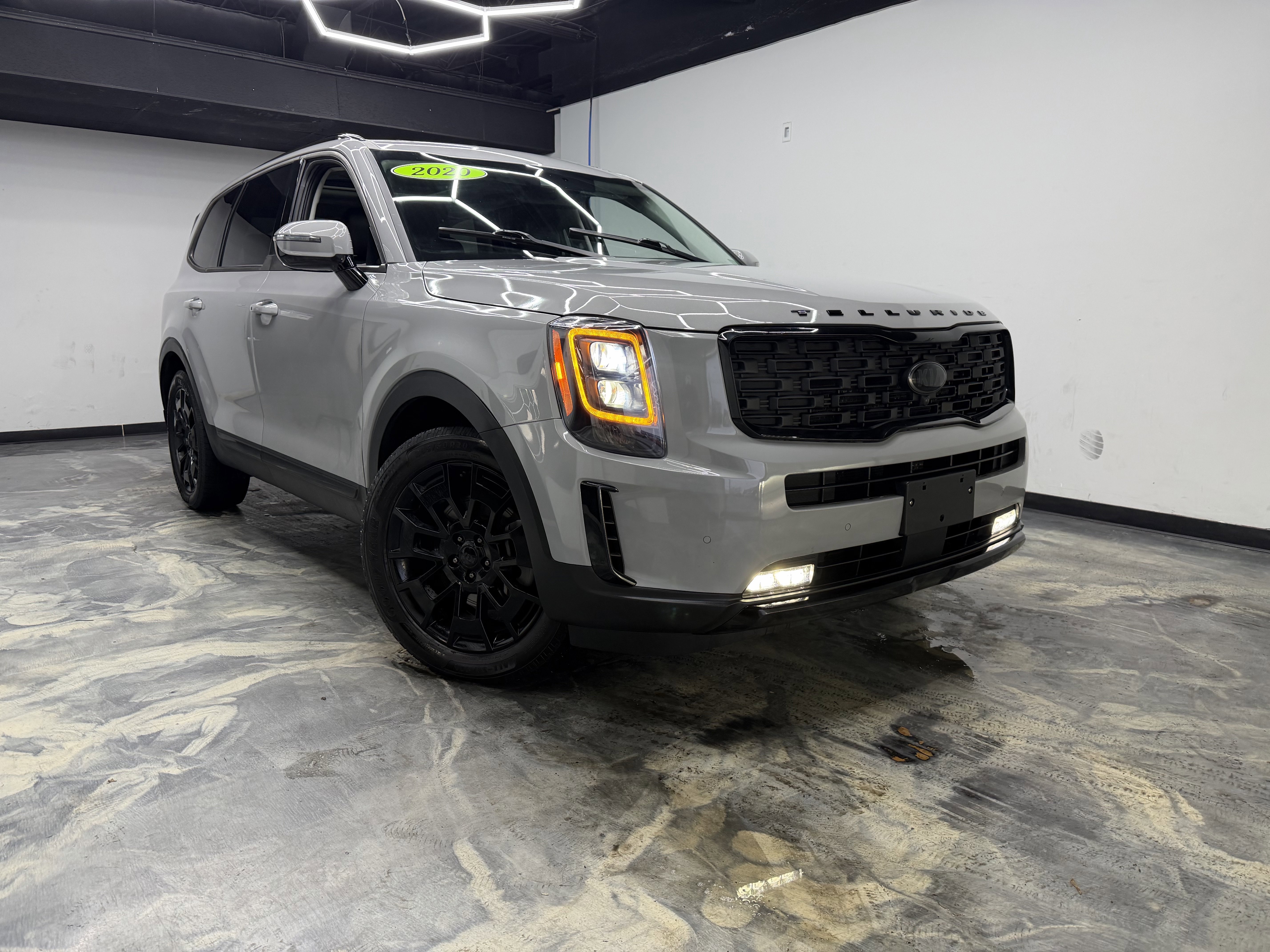 Used 2021 Kia Telluride SX w/ SX Prestige Package image 6
