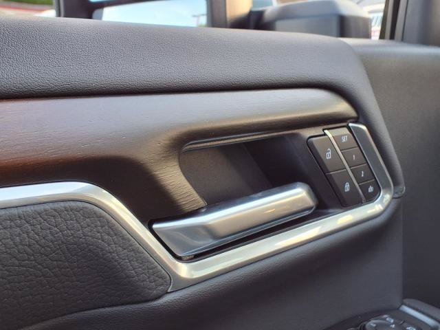 New 2026 GMC Sierra 2500 Denali w/ Denali Reserve Package AWD/4WD image 16
