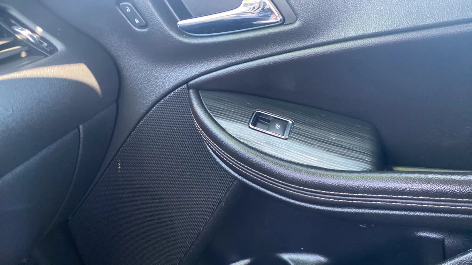 Used 2019 Chevrolet Impala Premier FWD image 19