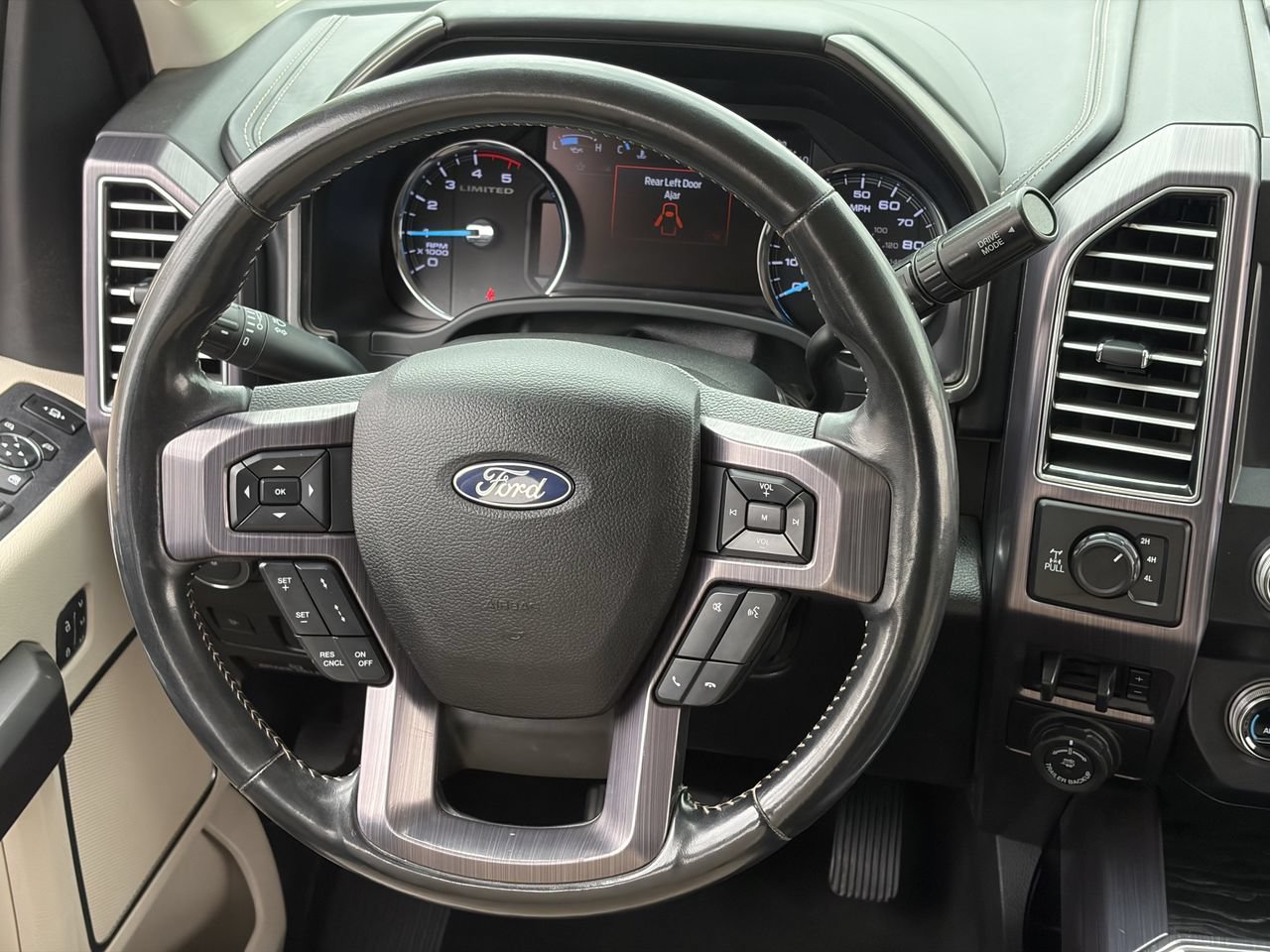 Used 2020 Ford F350 Limited AWD/4WD image 17