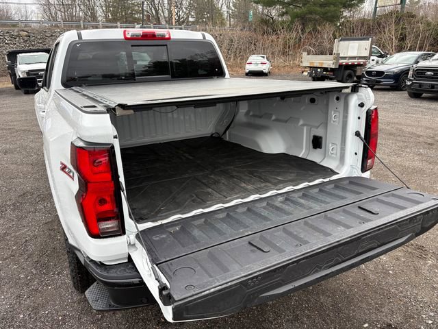 Used 2024 Chevrolet Colorado Z71 w/ Z71 Convenience Package 2 image 11