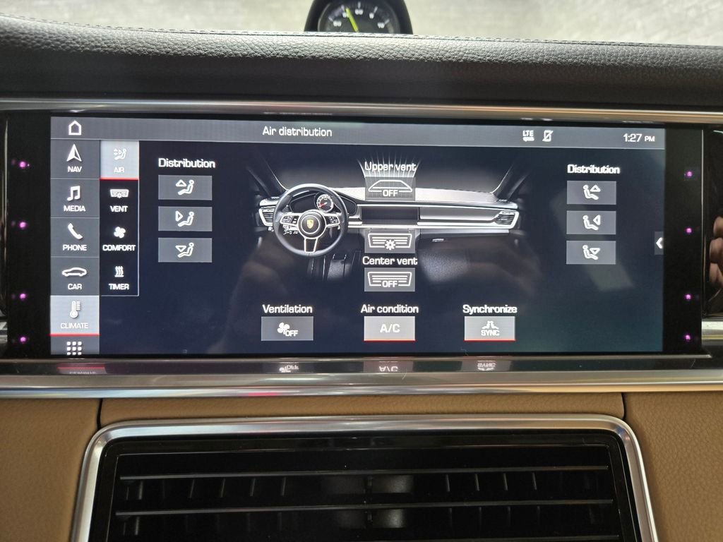 Used 2018 Porsche Panamera 4 image 22