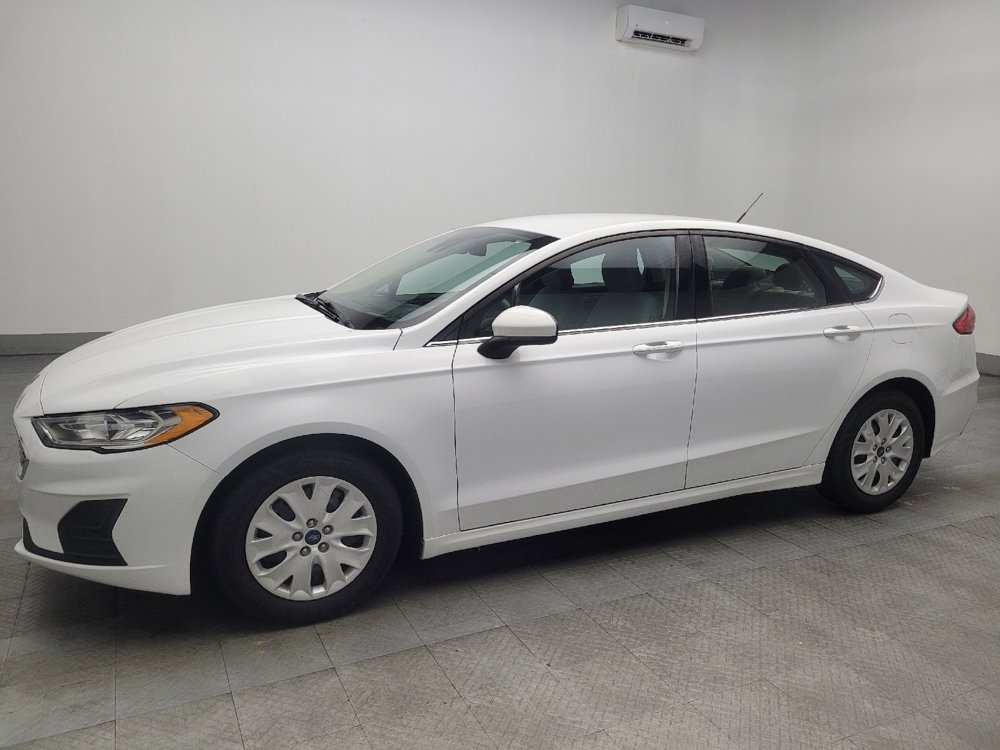 Used 2019 Ford Fusion S image 2