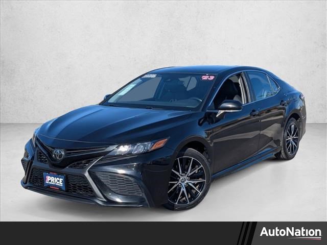 Used 2023 Toyota Camry SE image 1