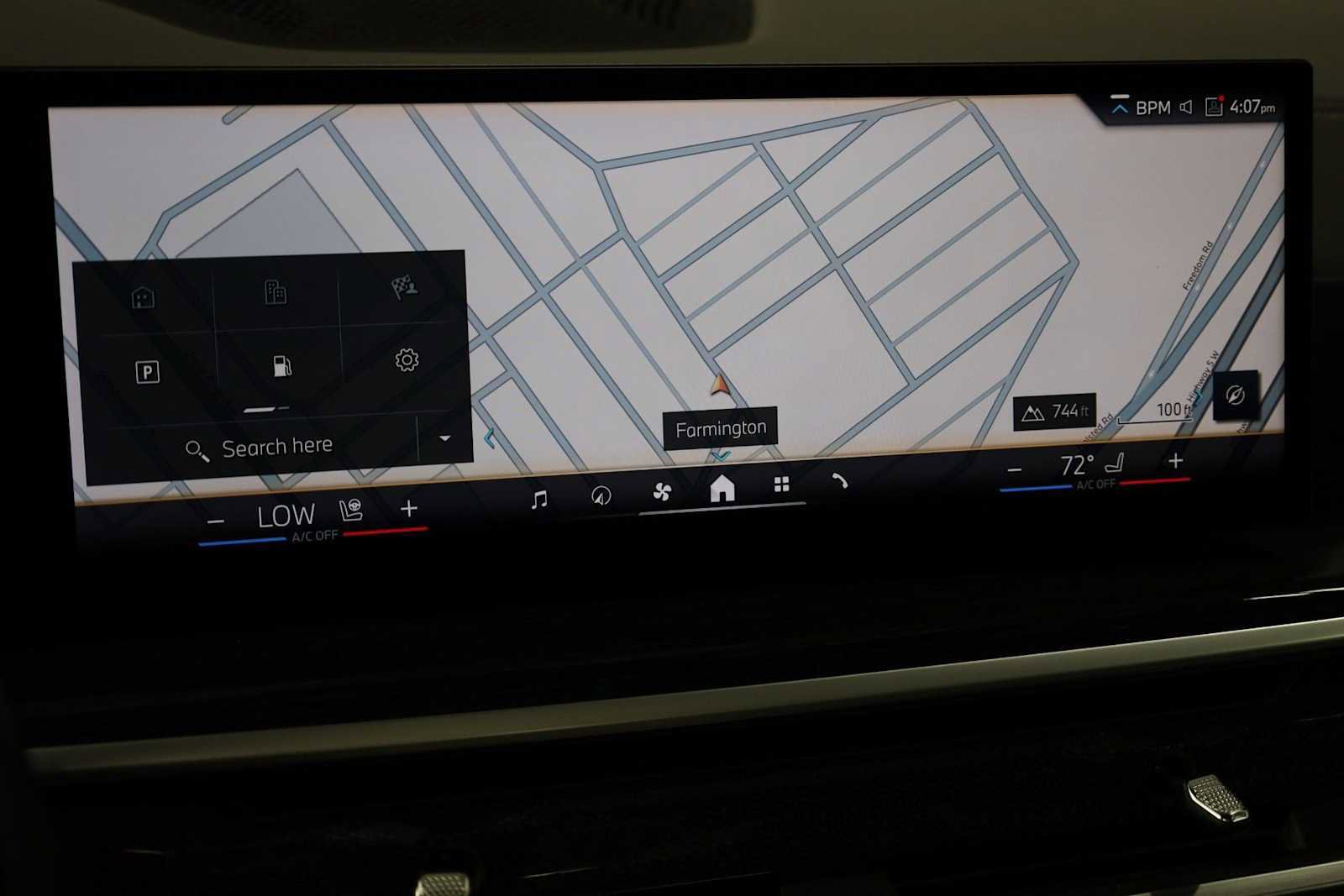 Used 2024 BMW X5 xDrive40i w/ M Sport Package image 31