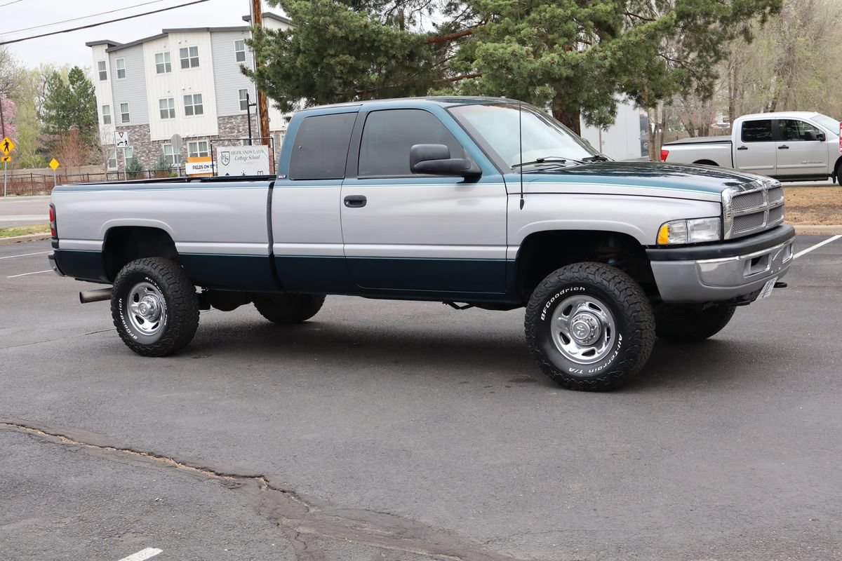 Used 1996 Dodge Ram 2500 Truck 4x4 Club Cab image 2