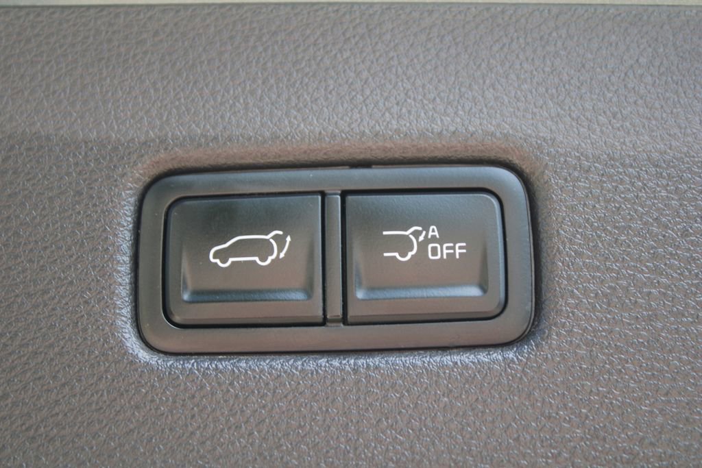 Used 2024 Kia Carnival SX FWD image 15