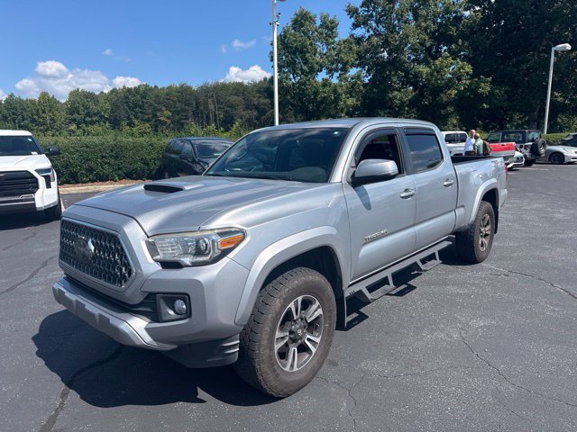 Used 2019 Toyota Tacoma TRD Sport RWD image 2