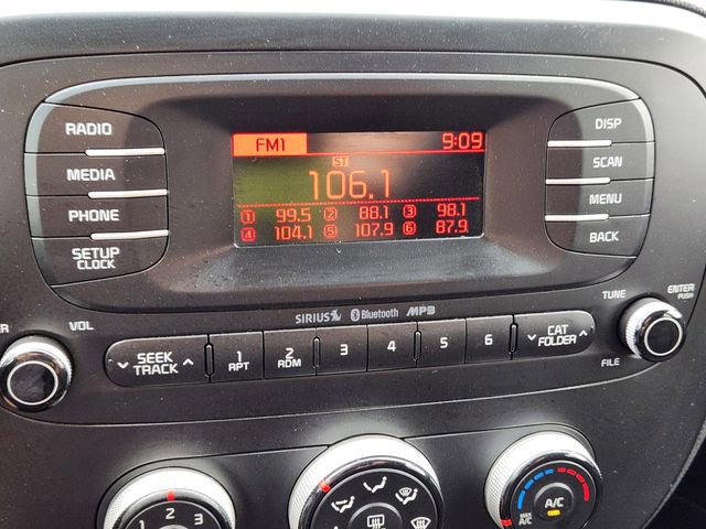 Used 2015 Kia Soul image 17