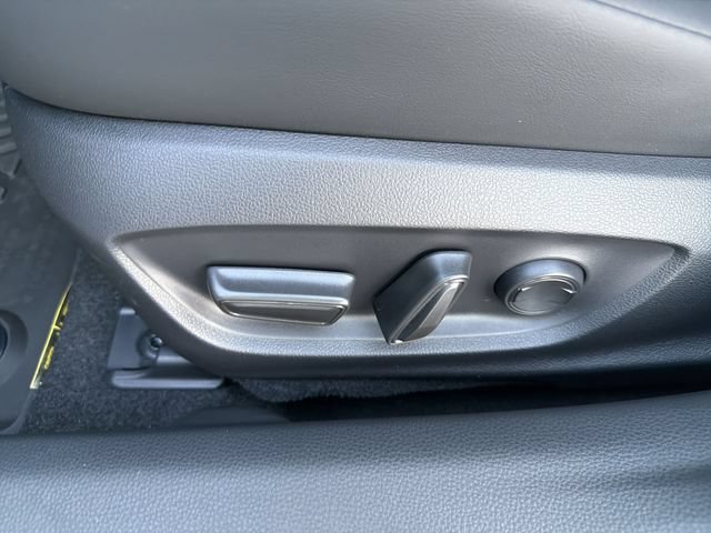 Certified 2026 Toyota Prius XLE FWD image 26