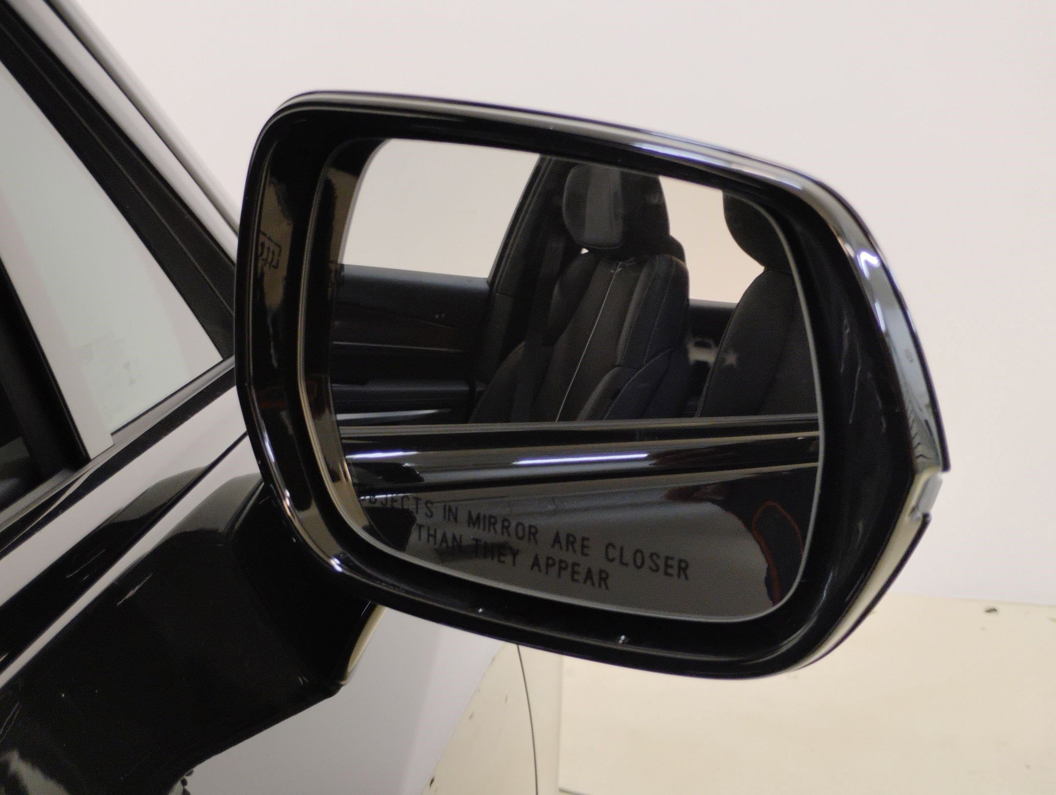 New 2026 Cadillac Vistiq Sport w/ LPO, Floor Liner Package image 25