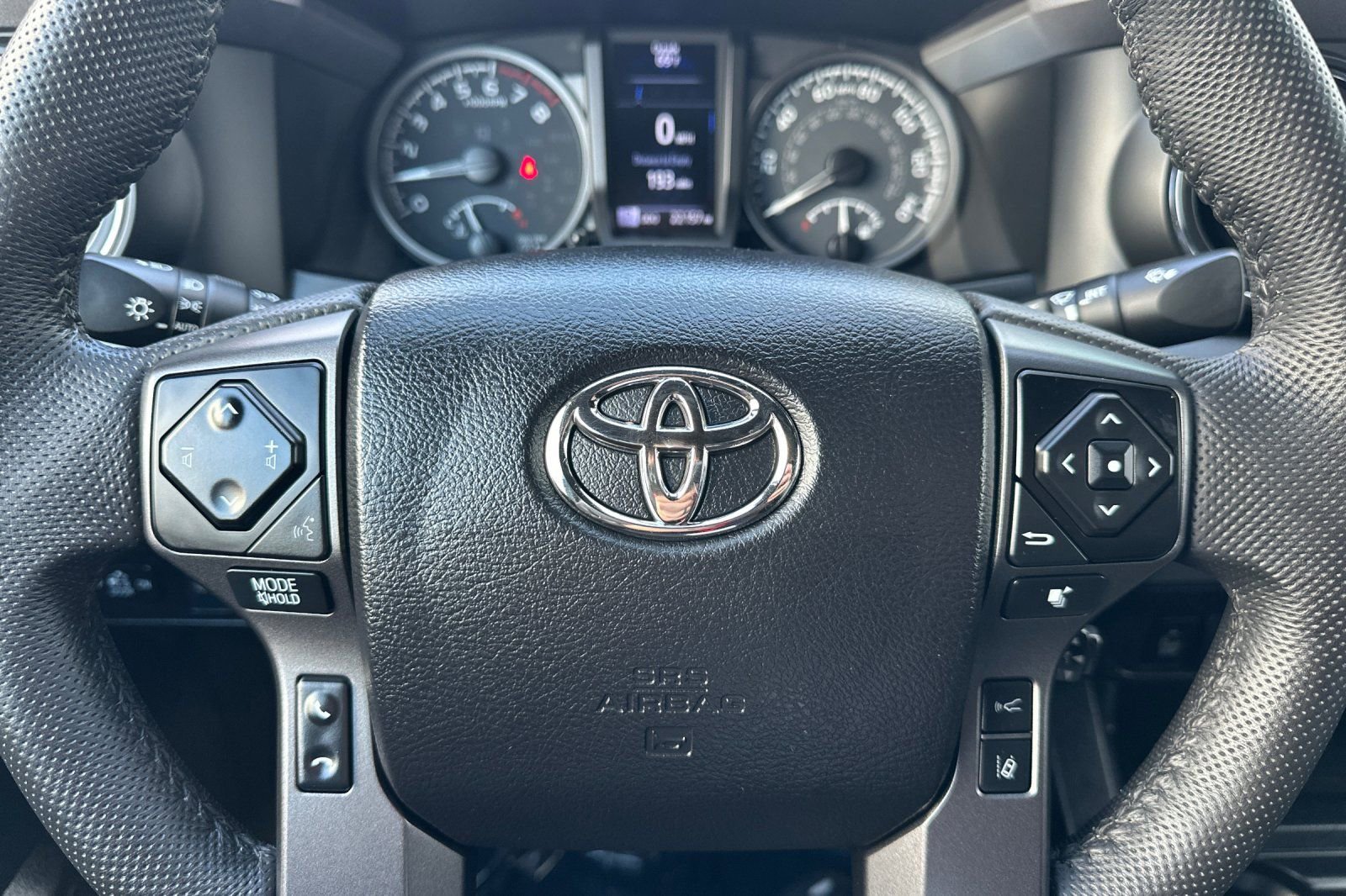 Used 2022 Toyota Tacoma TRD Sport w/ Technology Package RWD image 23