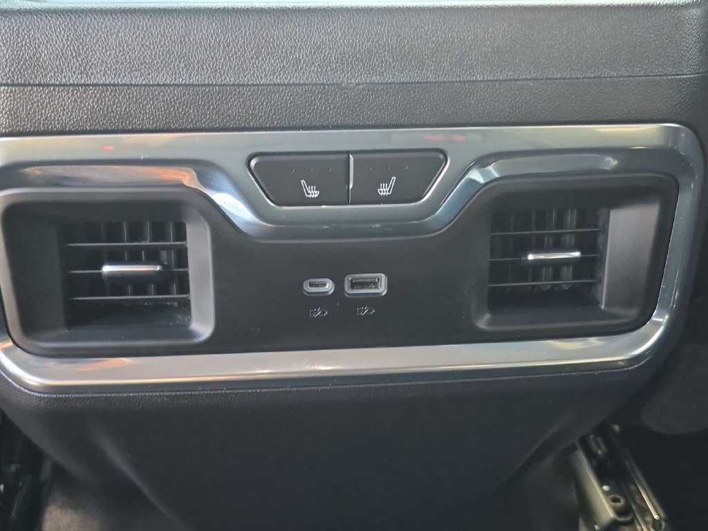 Used 2023 GMC Sierra 1500 SLT w/ SLT Premium Package AWD/4WD image 14