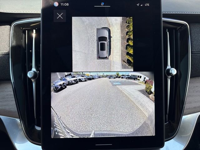 Used 2025 Volvo XC90 B6 Plus AWD/4WD image 27