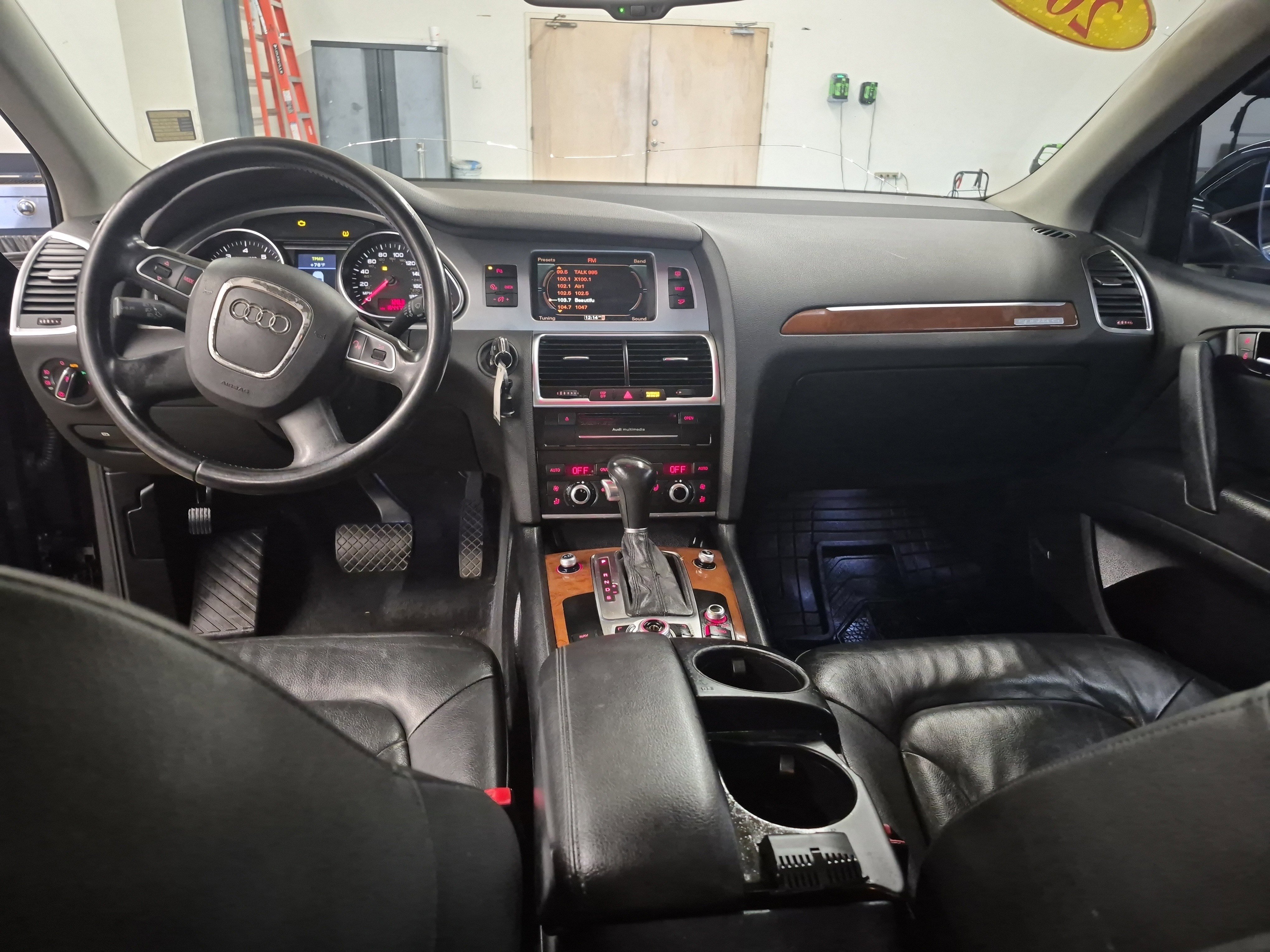 Used 2010 Audi Q7 3.6 Premium Plus AWD/4WD image 21