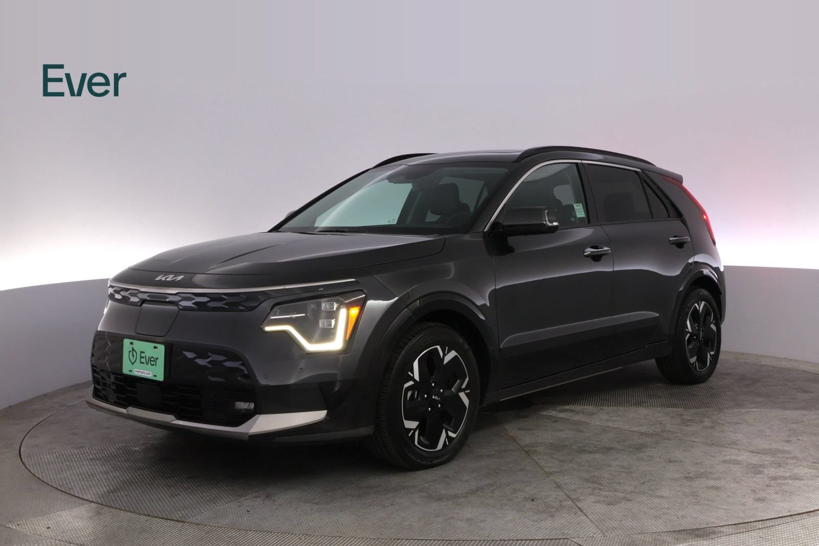 Used 2023 Kia Niro Wave w/ Wave Preserve Package FWD image 2