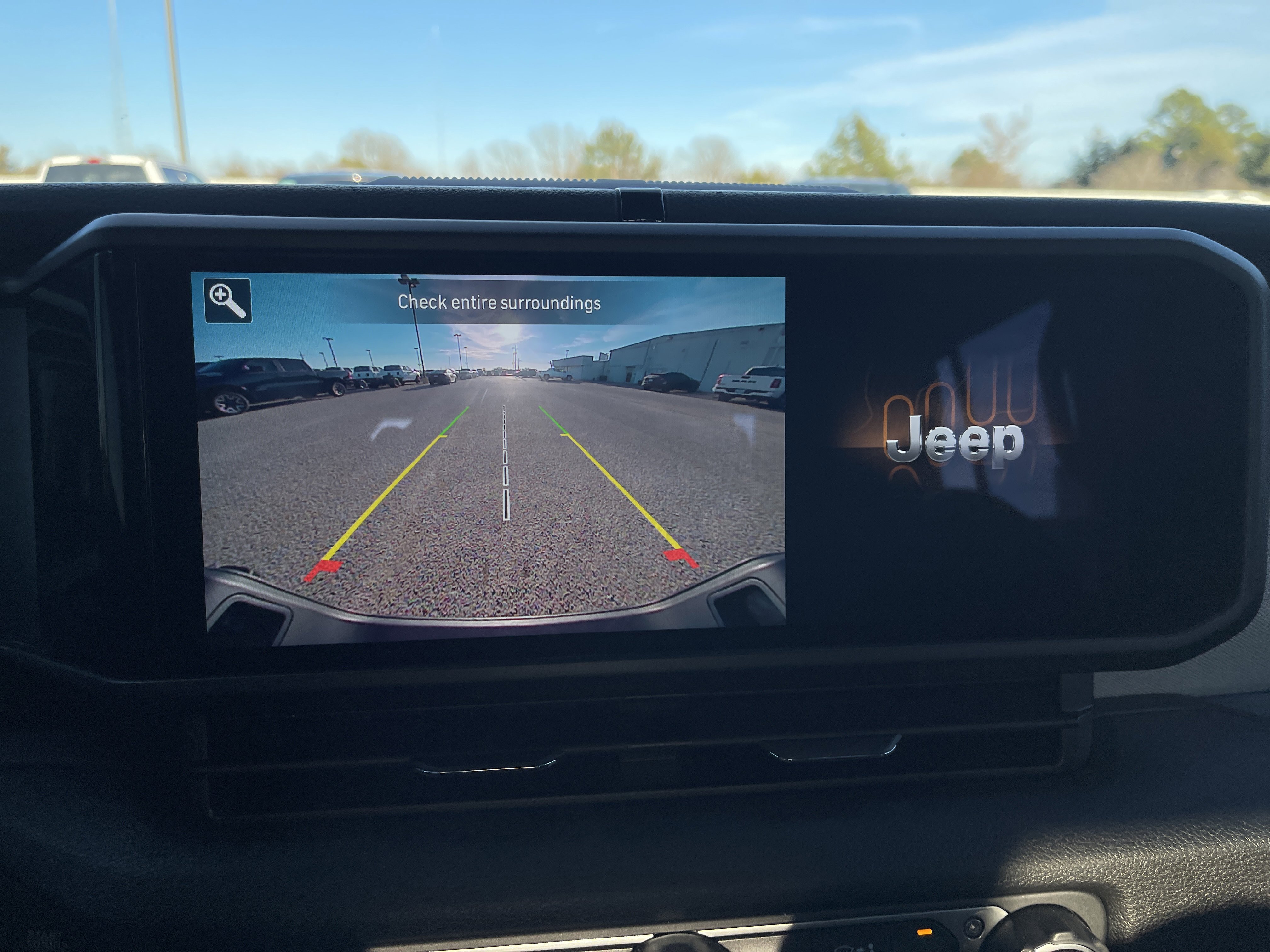 Used 2025 Jeep Gladiator Willys image 28