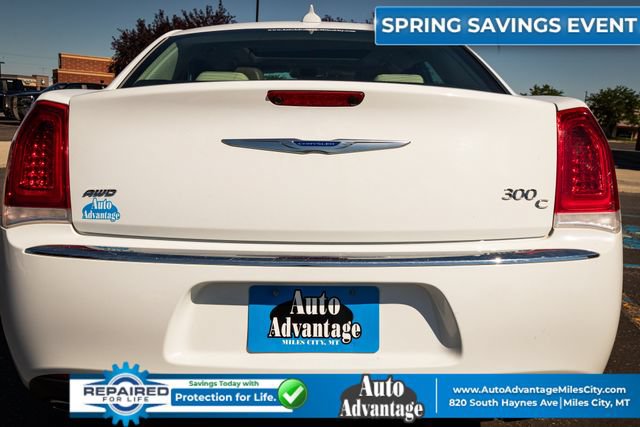 Used 2017 Chrysler 300 C w/ Light Group AWD/4WD image 11