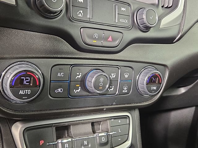 Used 2024 GMC Terrain SLT AWD/4WD image 19