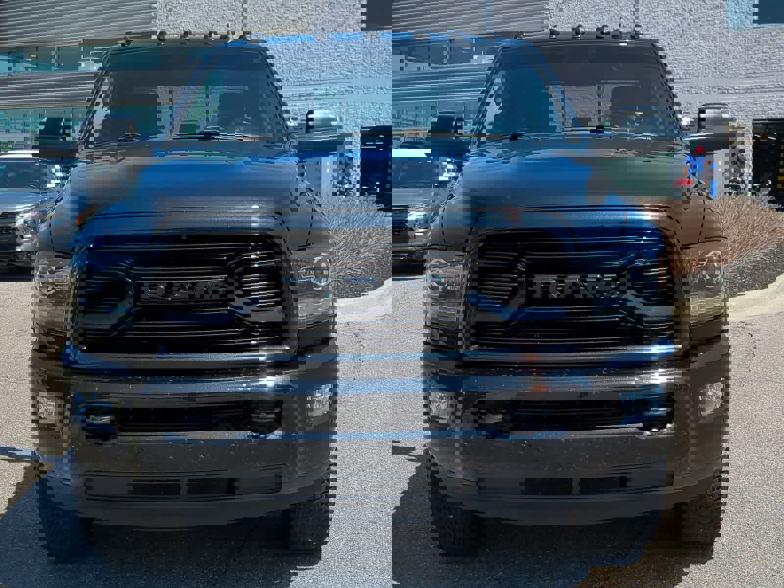 Used 2018 RAM 2500 Laramie w/ Sport Appearance Group AWD/4WD image 3