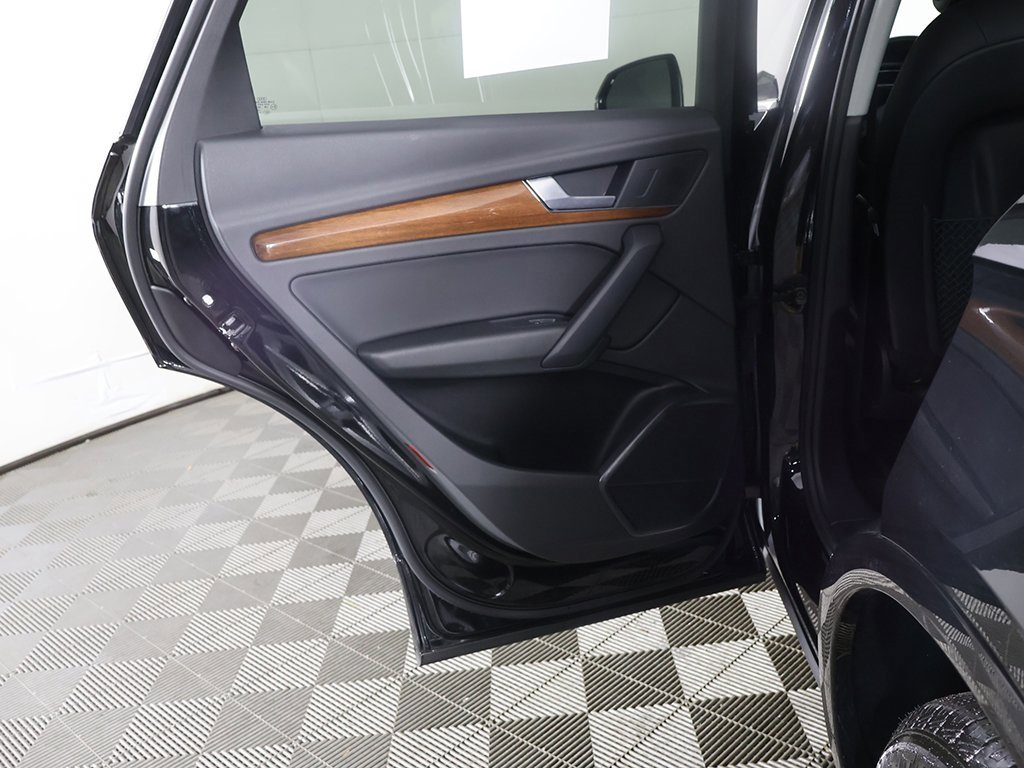 Used 2023 Audi Q5 2.0T Premium w/ Convenience Package image 24