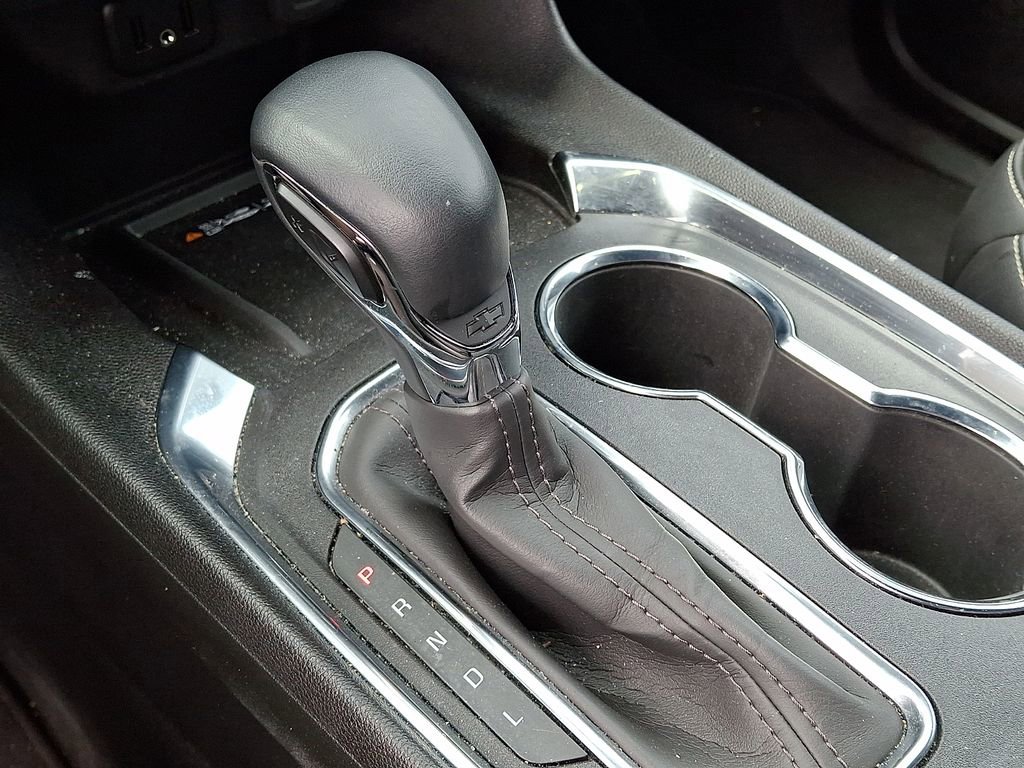 Used 2023 Chevrolet Traverse LT image 16