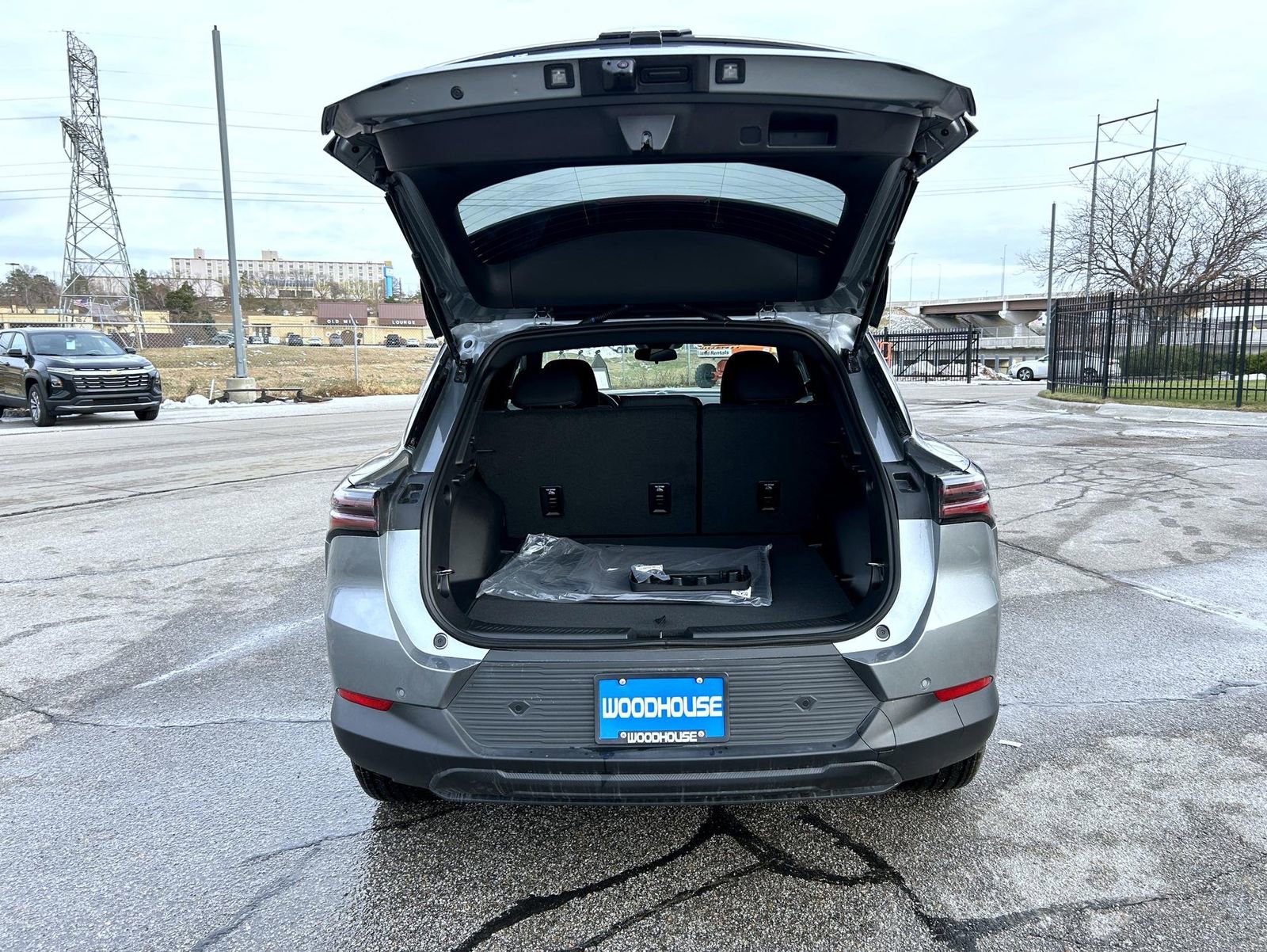 New 2026 Chevrolet Equinox EV LT image 21