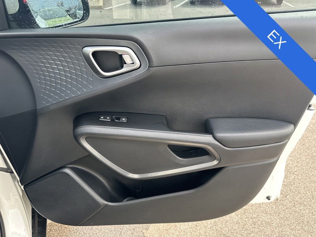 Used 2020 Kia Soul EX w/ Option Group 015 FWD image 8