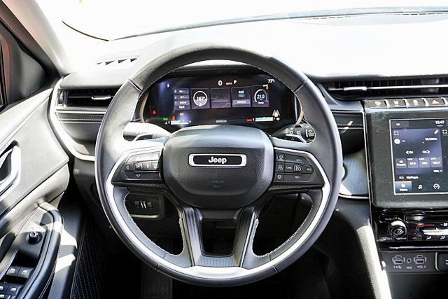 Used 2023 Jeep Grand Cherokee L Laredo RWD image 21