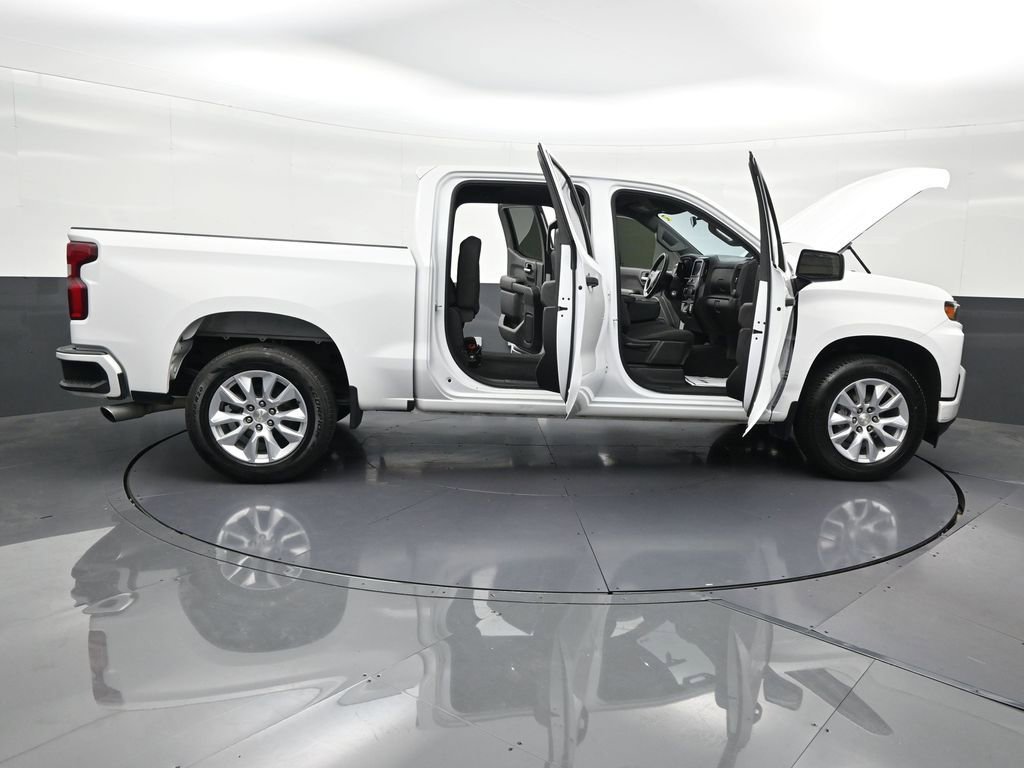 Used 2020 Chevrolet Silverado 1500 Custom w/ Custom Value Package RWD image 32