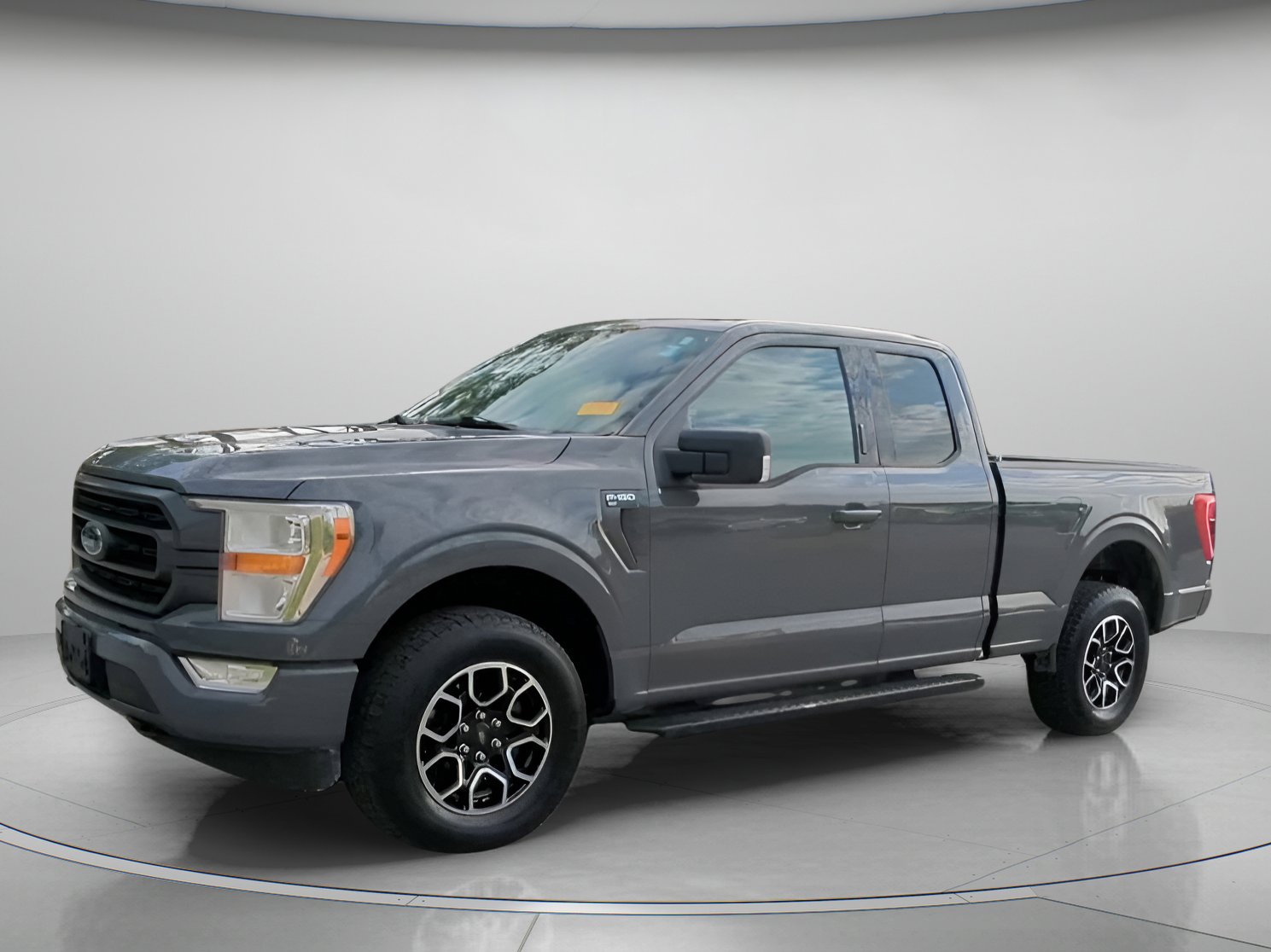 Used 2021 Ford F150 XLT w/ Equipment Group 301A Mid AWD/4WD image 13