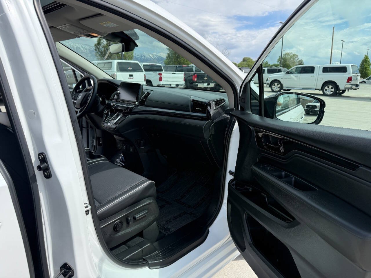 Used 2026 Honda Odyssey Elite image 26