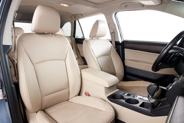 Used 2017 Subaru Outback 2.5i Limited image 18