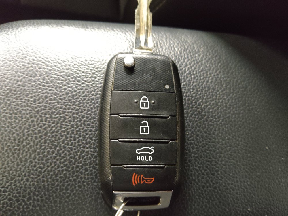 Used 2017 Kia Forte S FWD image 32
