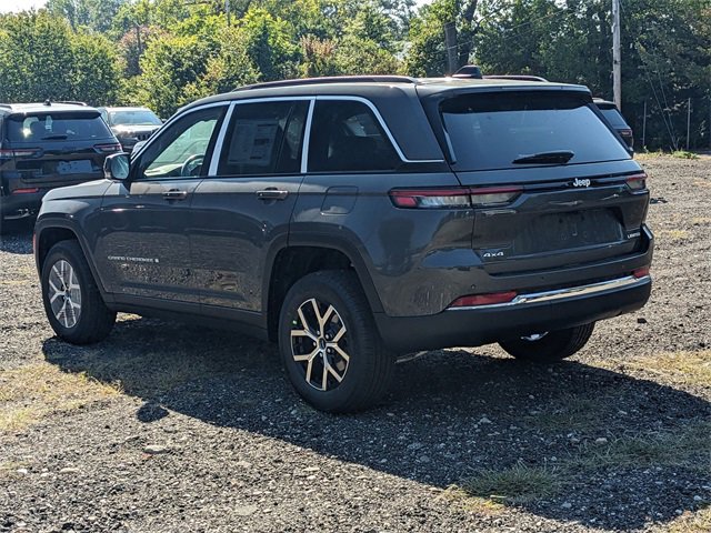 New 2025 Jeep Grand Cherokee Limited image 4