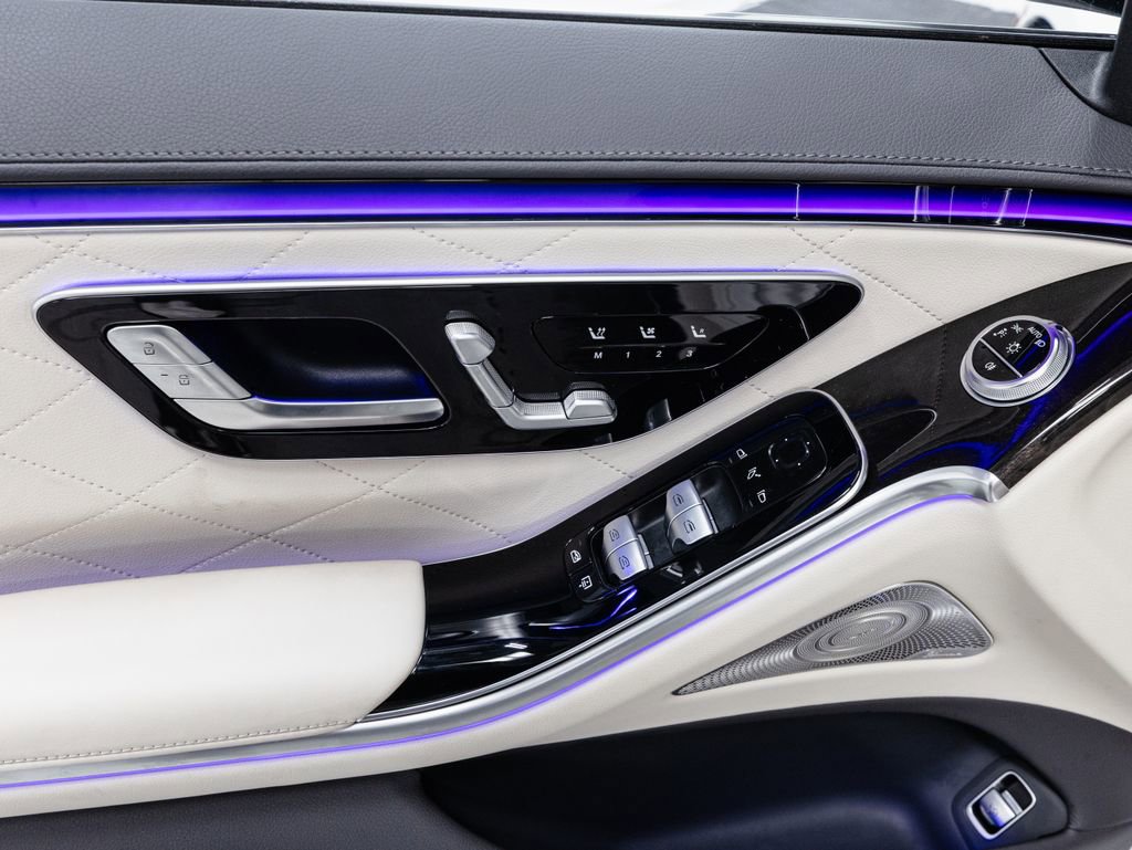 Used 2023 Mercedes-Benz S 580 4MATIC Sedan image 6