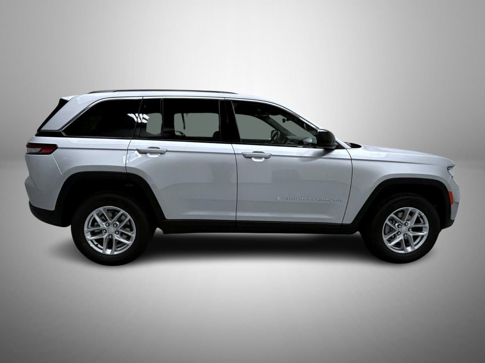 New 2026 Jeep Grand Cherokee Laredo X AWD/4WD image 4