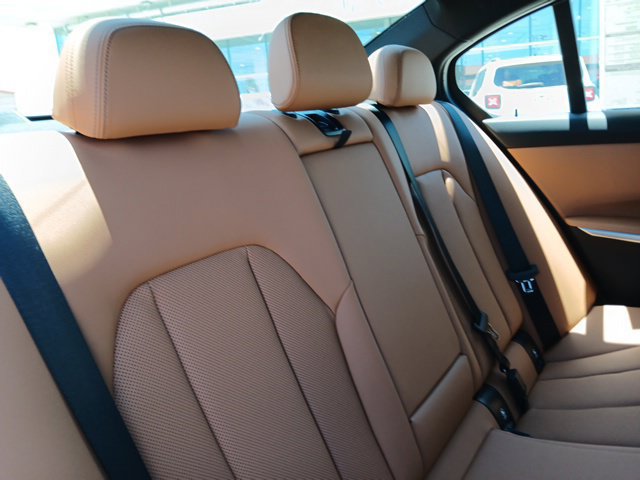 New 2026 BMW 330i Sedan w/ M Sport Package RWD image 12