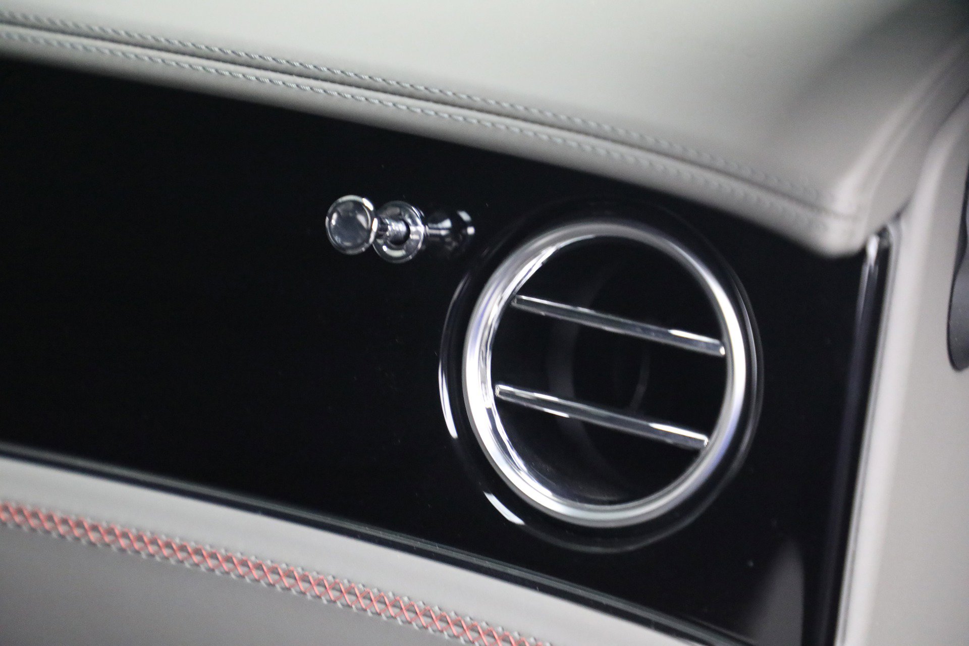 Certified 2022 Bentley Continental GT image 29