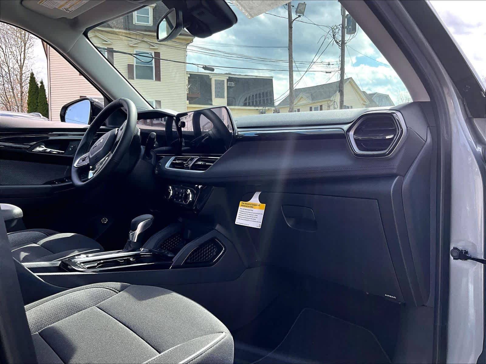 New 2026 Chevrolet TrailBlazer LT w/ Convenience Package AWD/4WD image 10