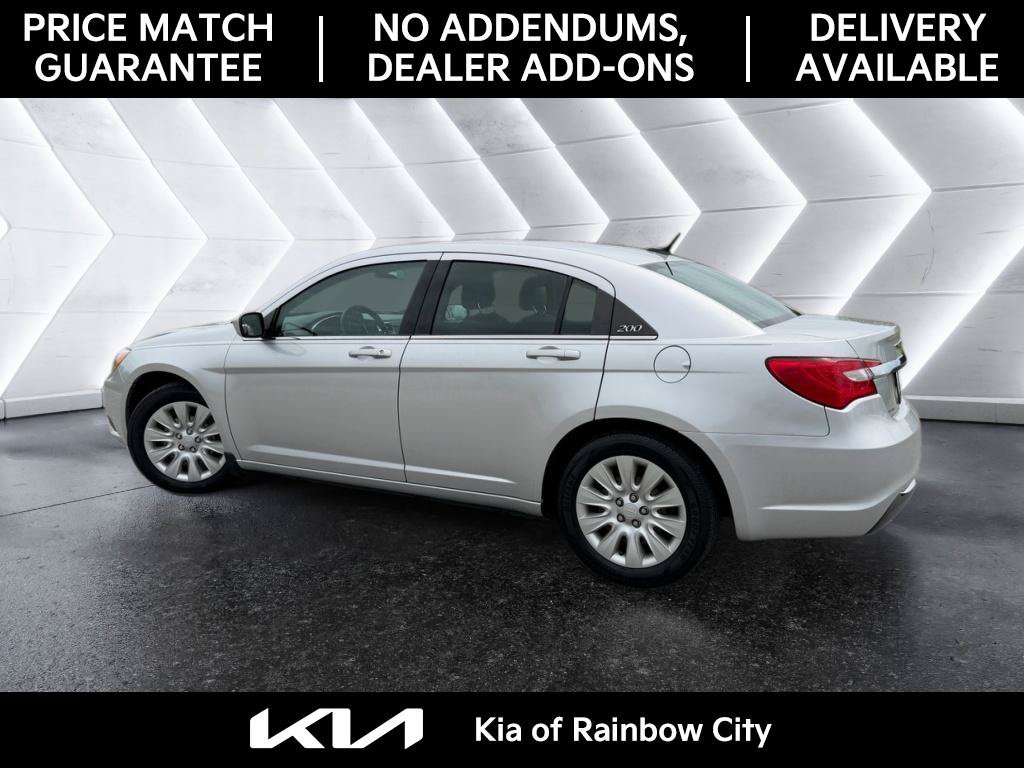 Used 2011 Chrysler 200 LX FWD image 7