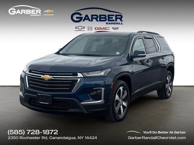 Used 2023 Chevrolet Traverse LT w/ LT Premium Package AWD/4WD image 1