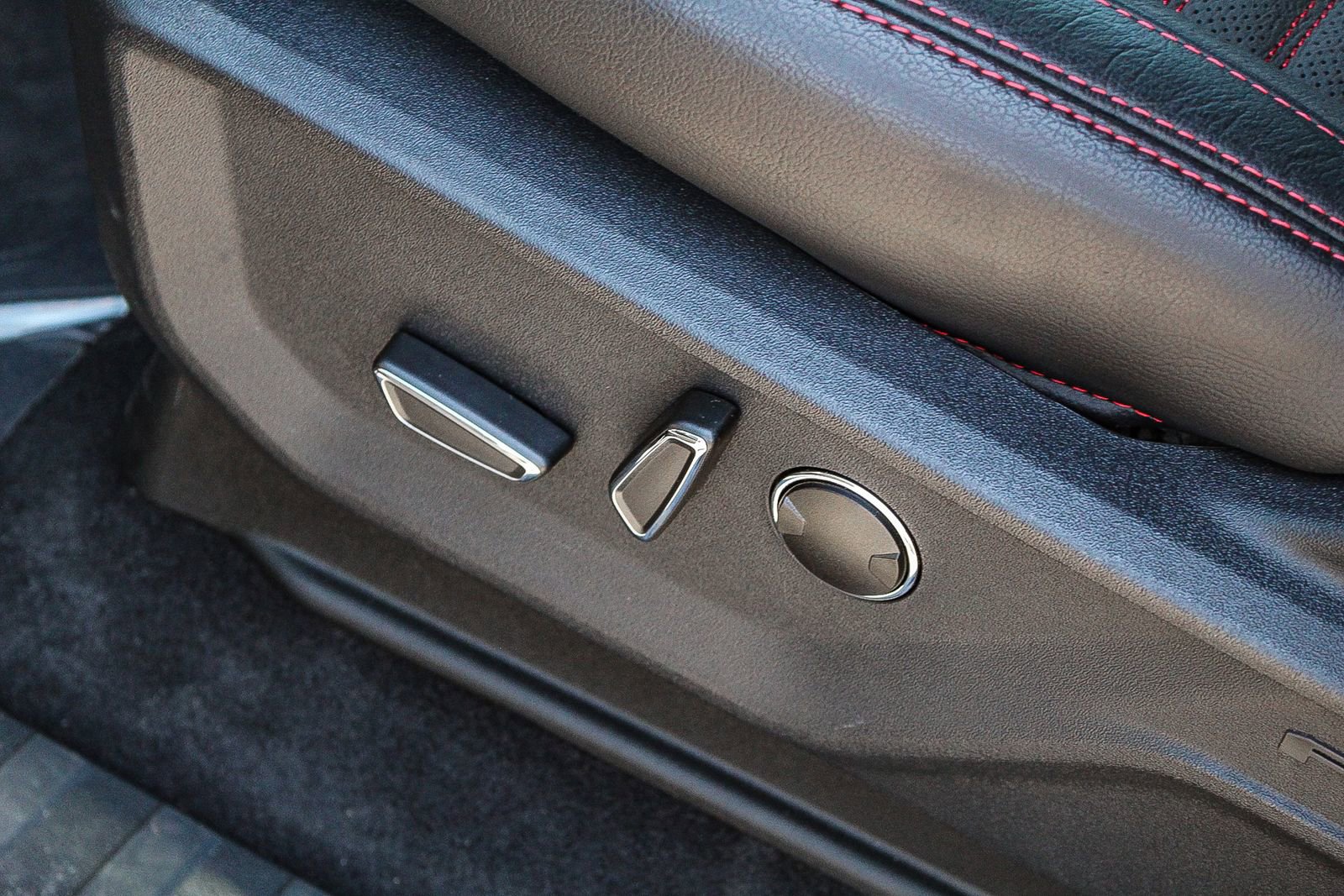 New 2025 Ford F150 Lariat w/ Equipment Group 502A High image 23