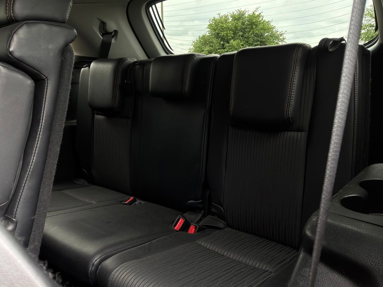 Used 2017 Toyota Highlander Plus FWD image 13
