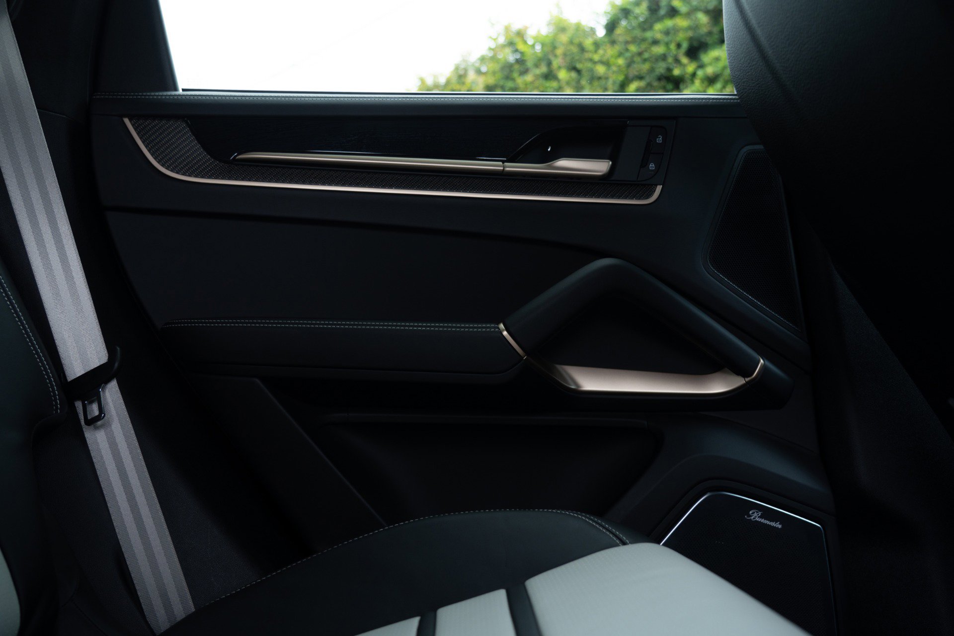 Used 2024 Porsche Cayenne Turbo GT image 48