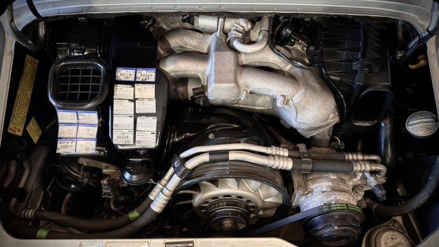 Used 1996 Porsche 911 image 28
