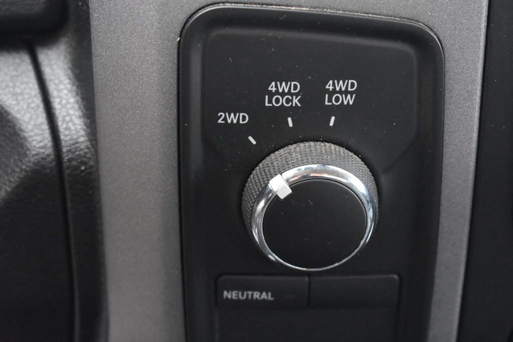 Used 2014 RAM 1500 Express AWD/4WD image 23