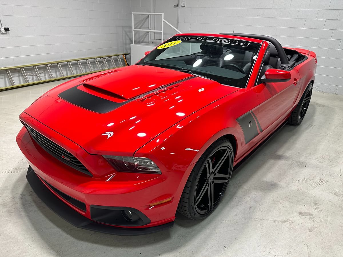 Used 2014 Ford Mustang GT Premium RWD image 25